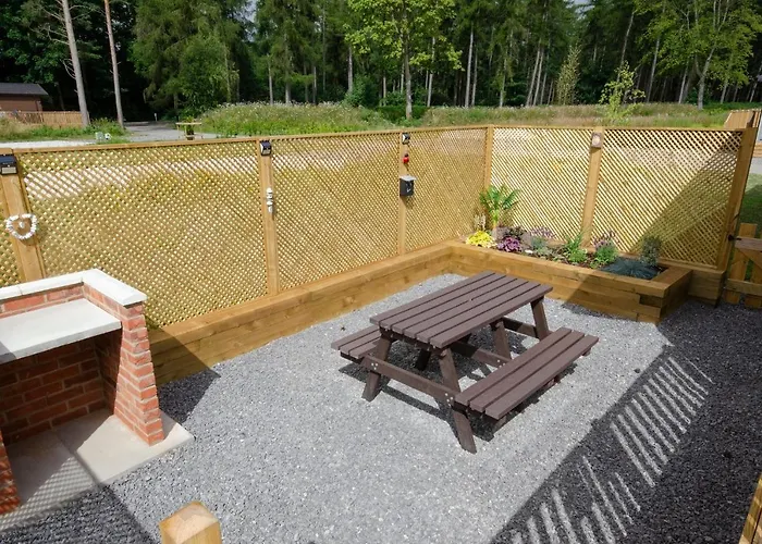 Hollicarrs - Hares Leap