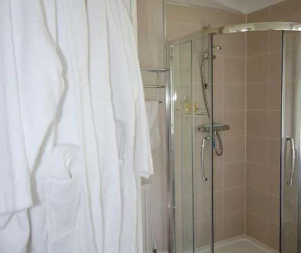 Hollicarrs - Hares Leap Lodge *