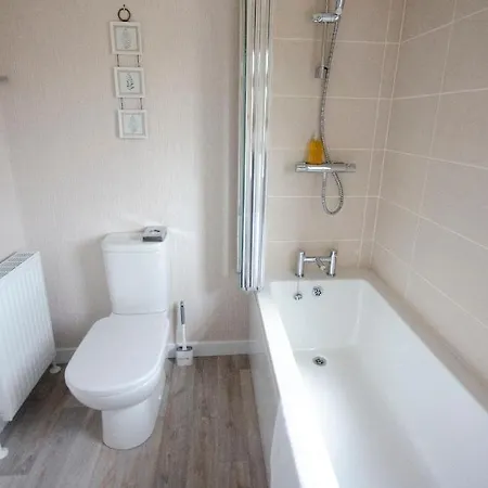 Hollicarrs - Hares Leap Riccall